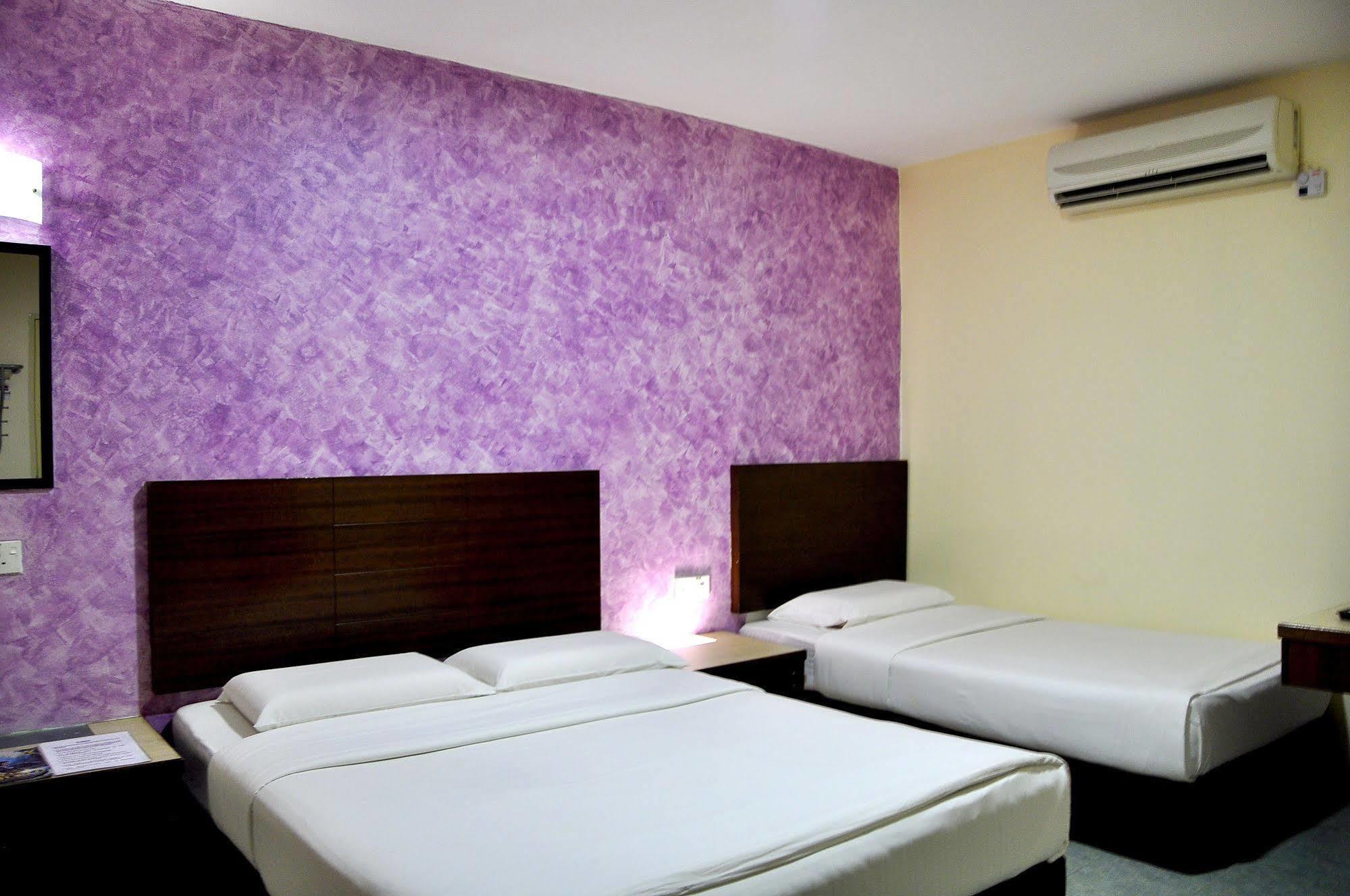Golden Bay Hotel ملقا المظهر الخارجي الصورة